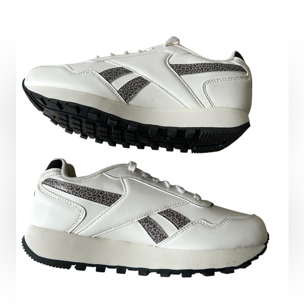 Reebok NWT Cream Sneakers with Leopard Accent Ortholite shoes size 7.5 - Picture 5 of 8